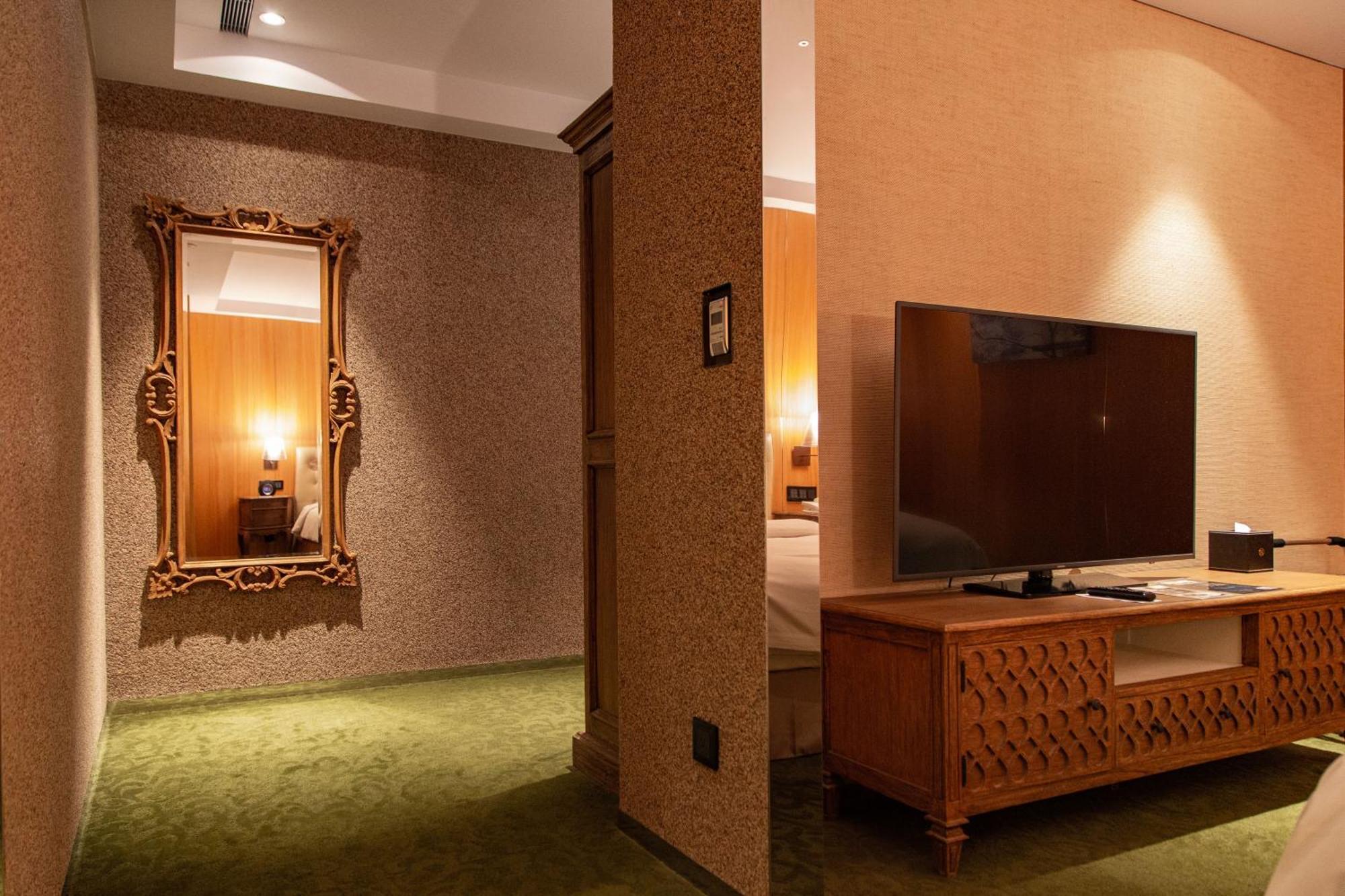 Inhouse Hotel Grand Taichung Extérieur photo