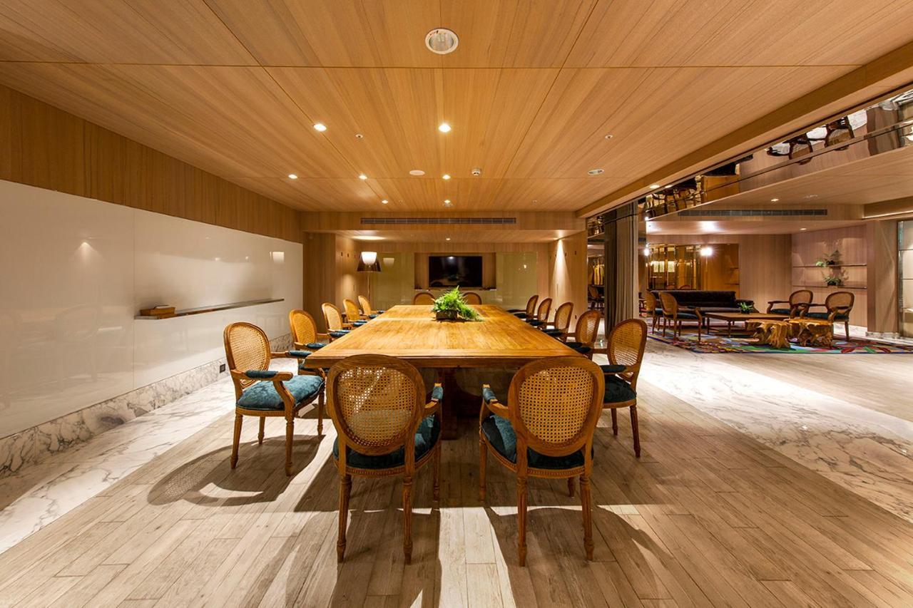 Inhouse Hotel Grand Taichung Extérieur photo