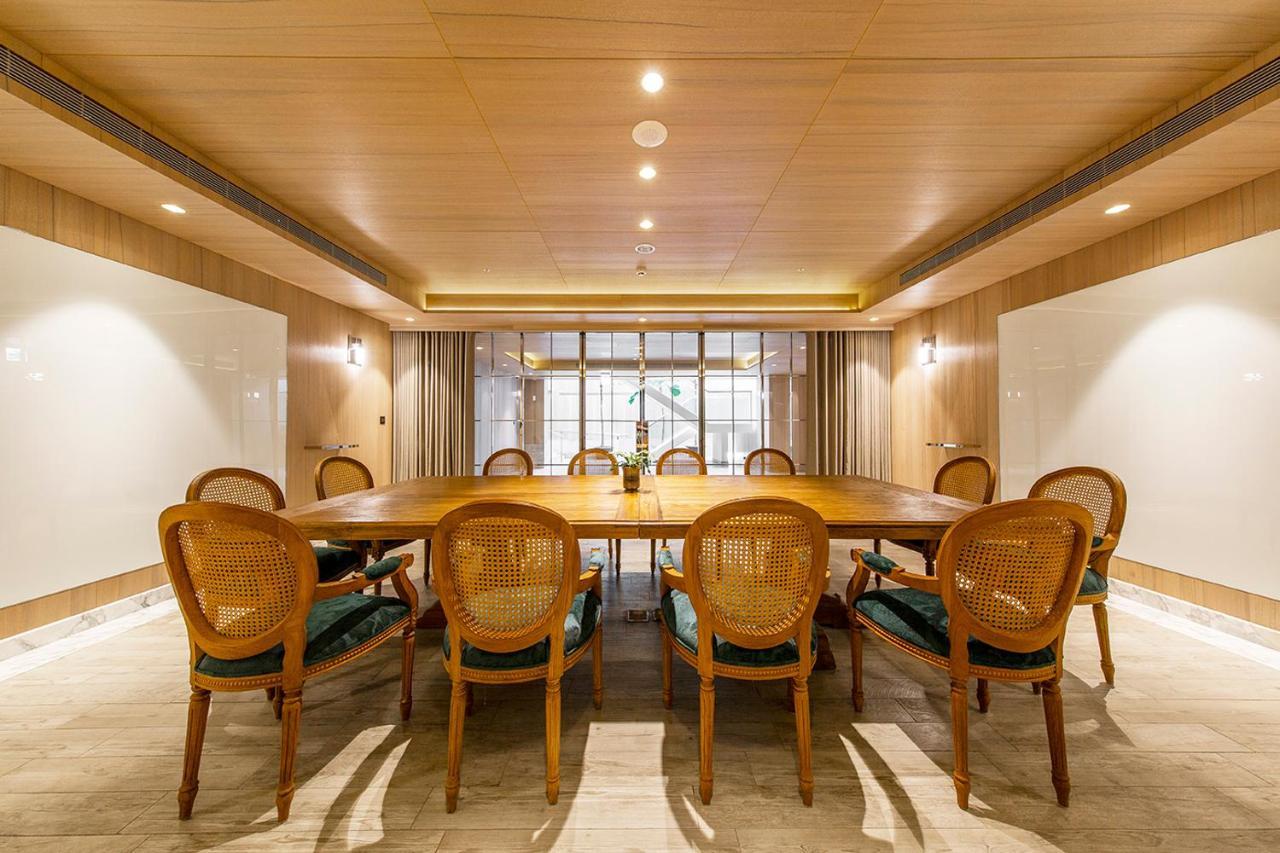 Inhouse Hotel Grand Taichung Extérieur photo