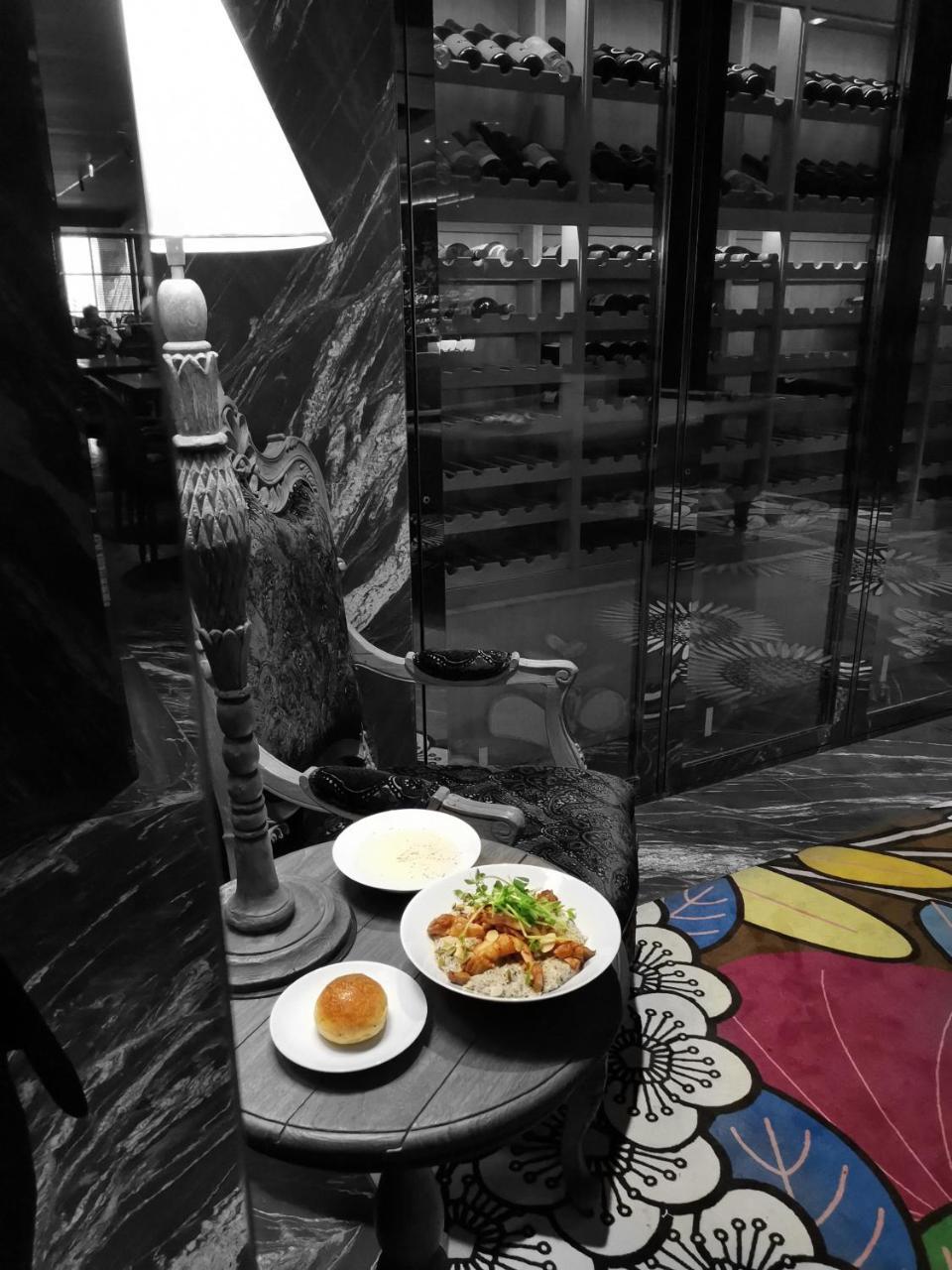 Inhouse Hotel Grand Taichung Extérieur photo